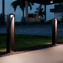 Landscape-Aimed Bollard-16263BKT30-Detail-Night_Square.jpg
